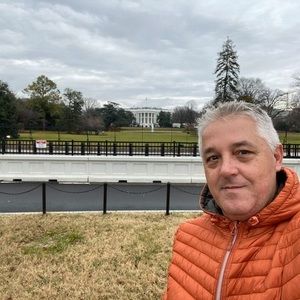 Meet your Posher, Rogerio